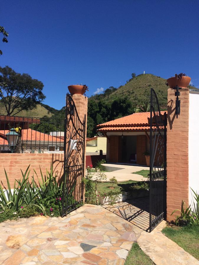 Villa Cottage Pousada Monte Alegre do Sul Exterior foto
